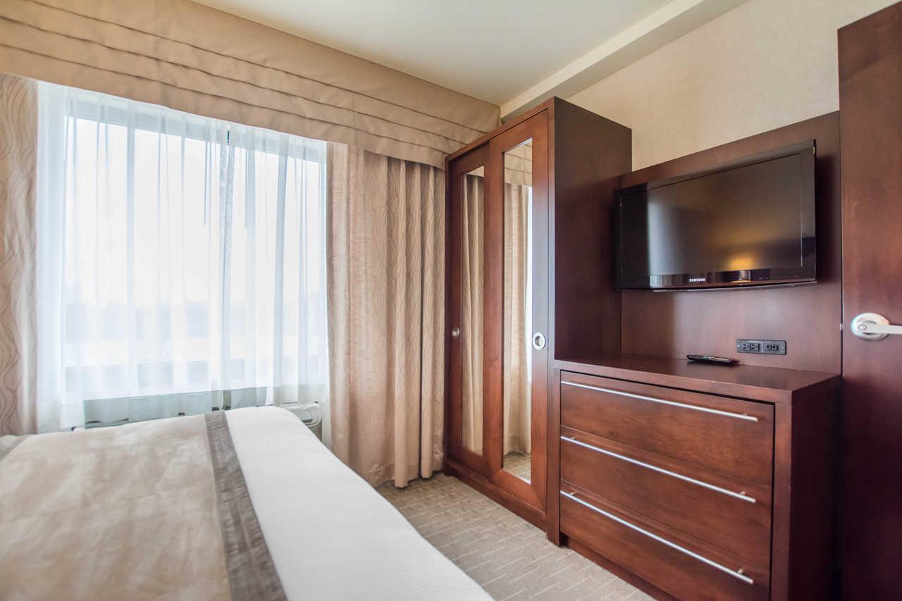 Quality Inn & Suites Val-d'Or Buitenkant foto